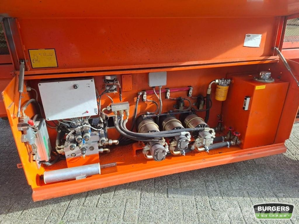 Holland Lift Q-135EL24 Šķerveida pacēlāji