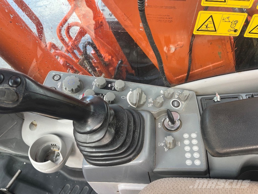 Hitachi ZX 130 LC N-6 Koparki gąsienicowe