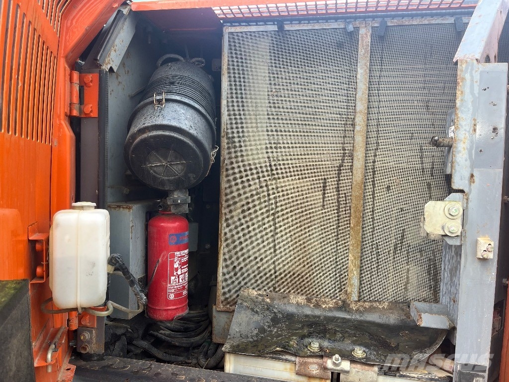 Hitachi ZX 130 LC N-6 Koparki gąsienicowe