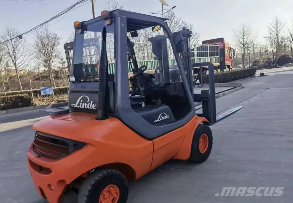 Linde H 30 Diesel Trucker