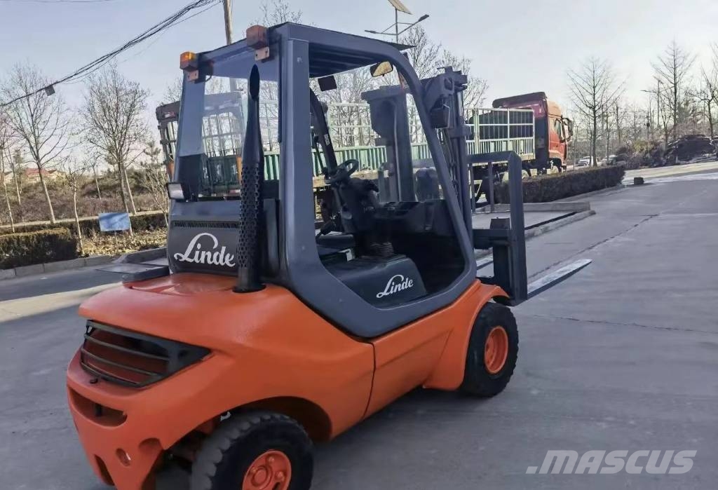 Linde H 30 Diesel Trucker