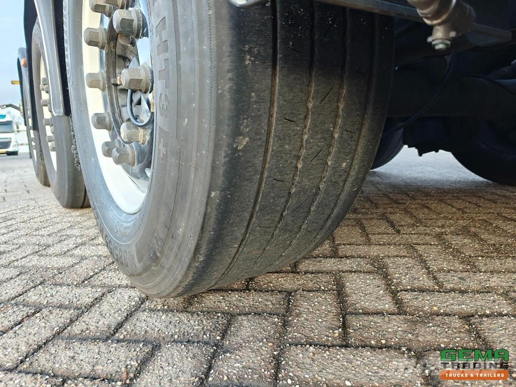 LAG O-3-CC 3 Axles MB - 30FT Tipping Chassis - Rotary نصف مقطورات حاويات