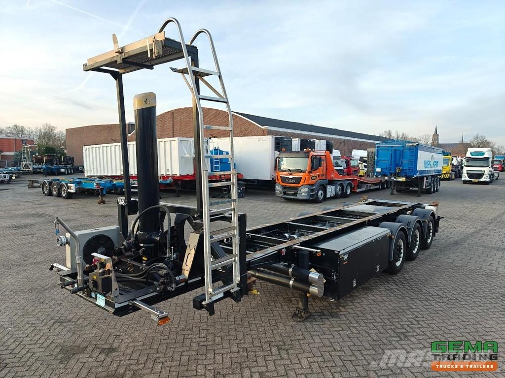 LAG O-3-CC 3 Axles MB - 30FT Tipping Chassis - Rotary نصف مقطورات حاويات