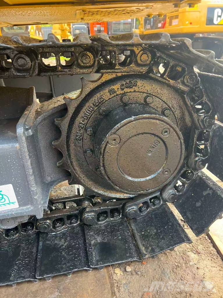 Komatsu PC 70-8 대형 굴삭기 29톤 이상
