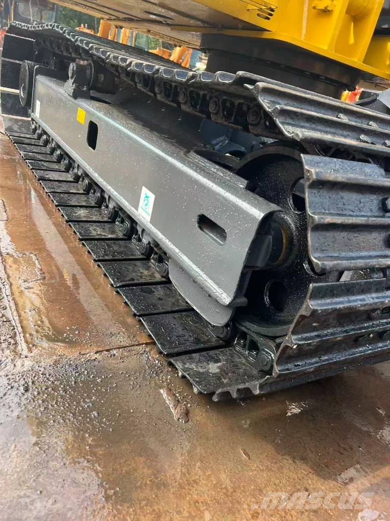 Komatsu PC 70-8 대형 굴삭기 29톤 이상