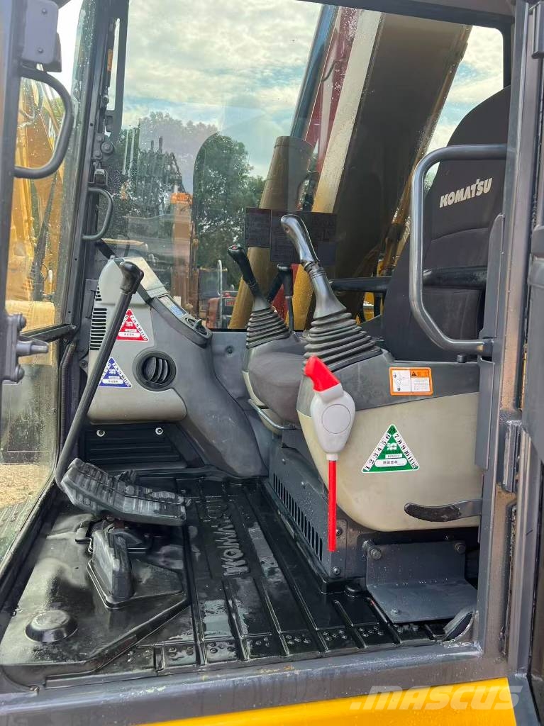 Komatsu PC 70-8 대형 굴삭기 29톤 이상