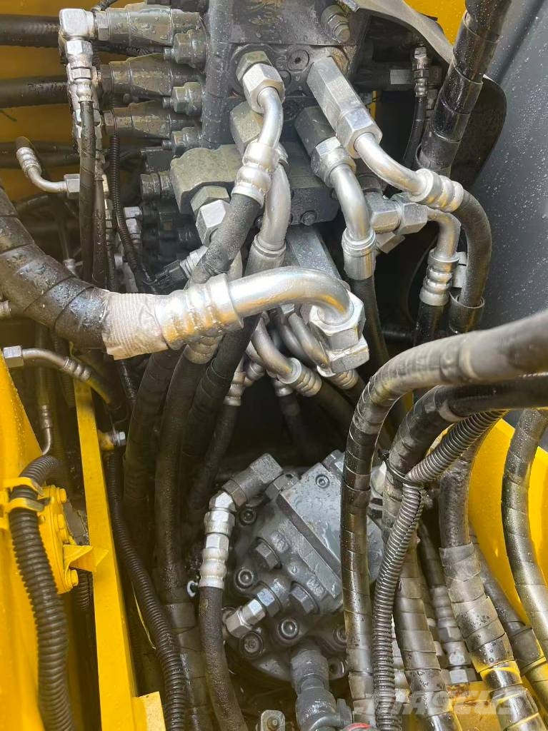 Komatsu PC 70-8 대형 굴삭기 29톤 이상