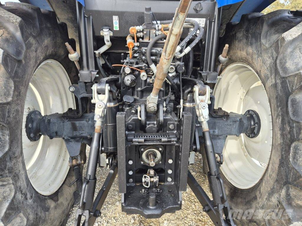 New Holland T6020 Elite الجرارات
