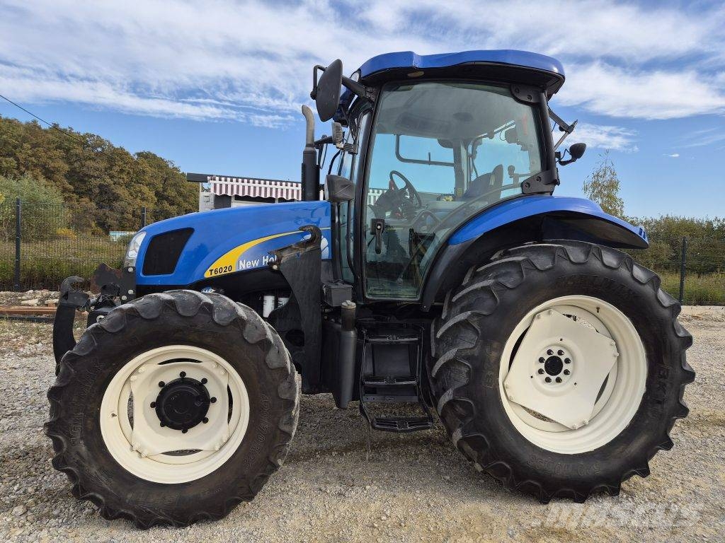 New Holland T6020 Elite الجرارات
