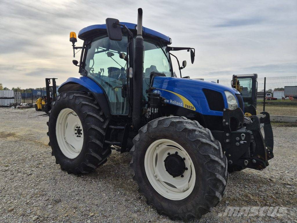 New Holland T6020 Elite الجرارات