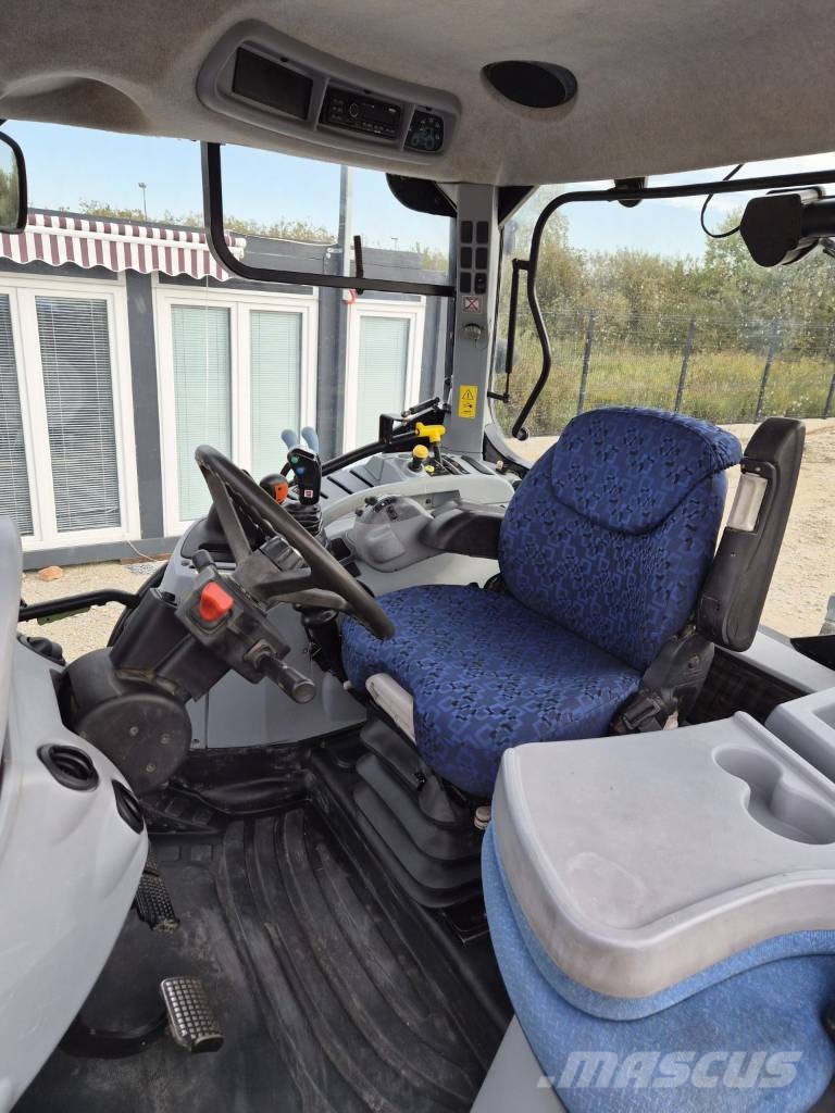New Holland T6020 Elite الجرارات