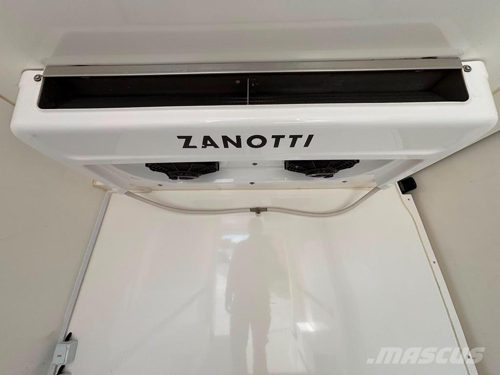Volkswagen Crafter 4x2 ZANOTTI ZERO Kühltransporter