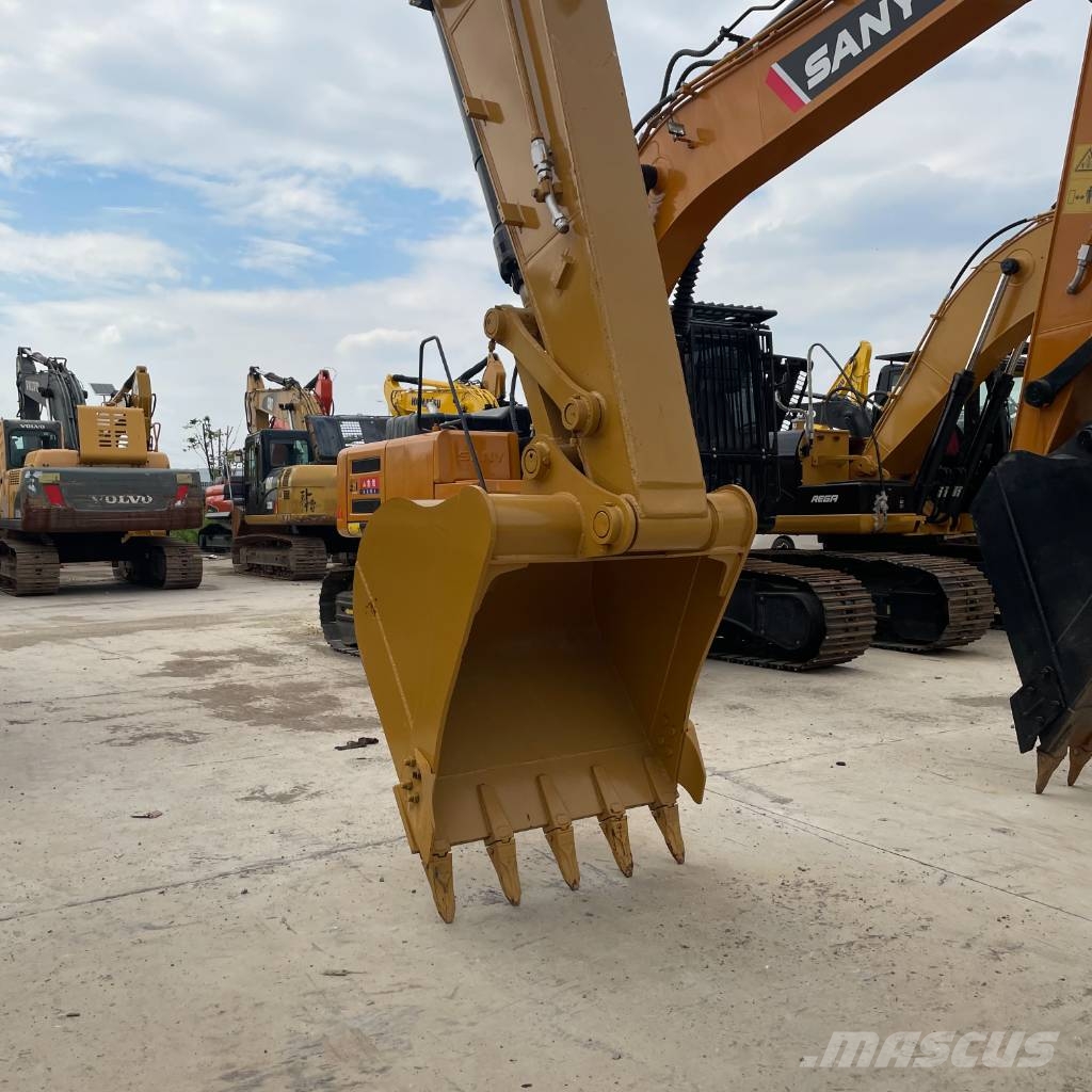 CAT 320D2 대형 굴삭기 29톤 이상