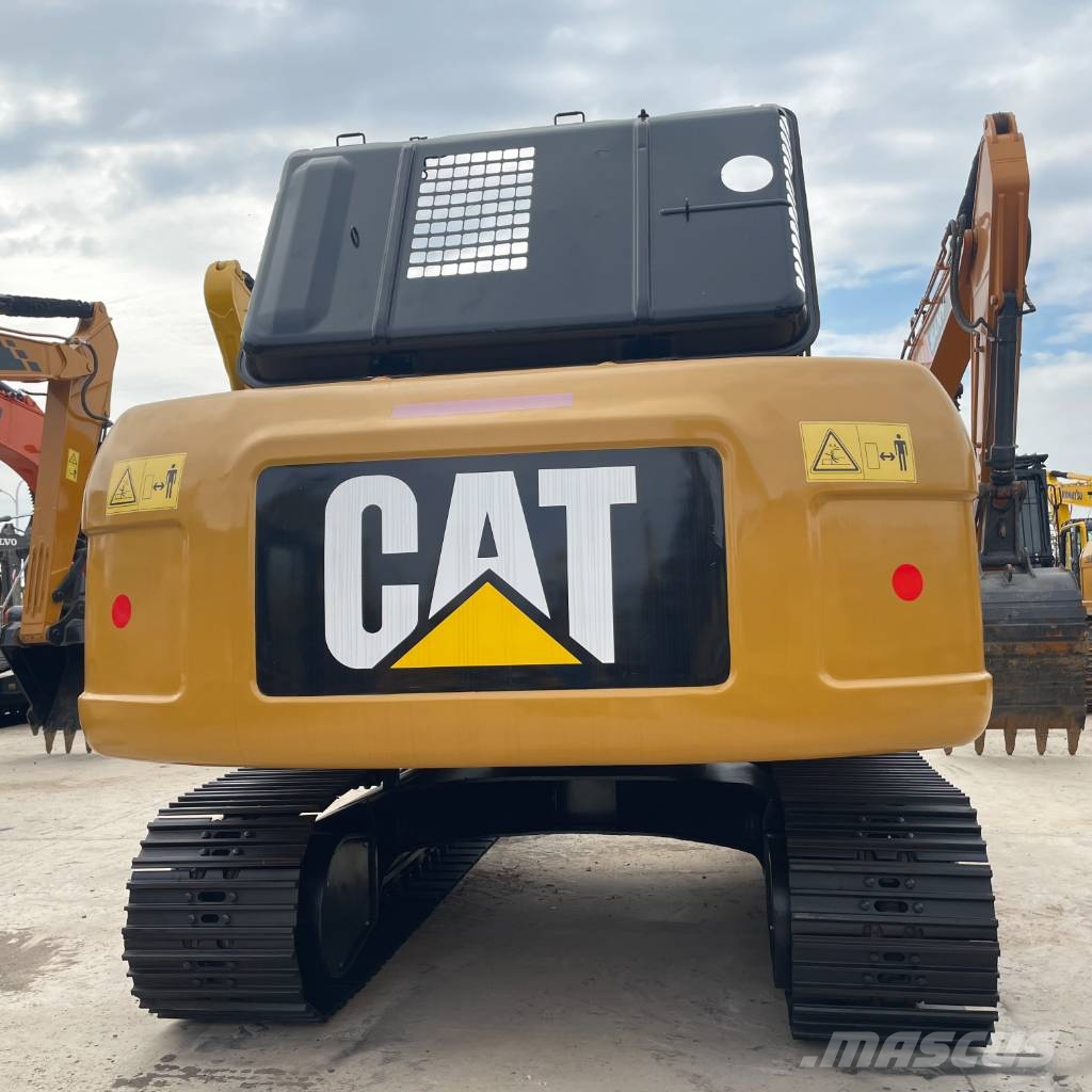 CAT 320D2 대형 굴삭기 29톤 이상