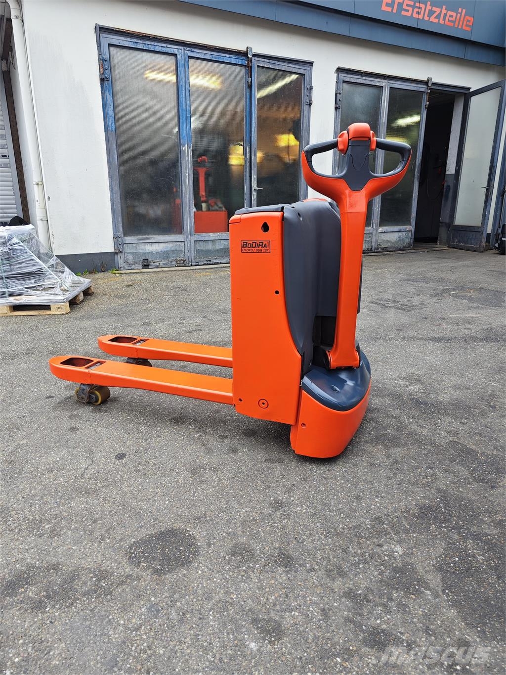 Linde T 16 Ručne vedené vysokozdvižné vozíky