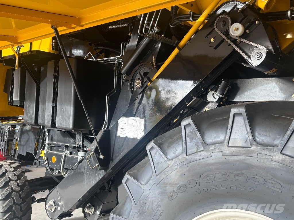 New Holland TC 5.90 RS Leikkuupuimurit