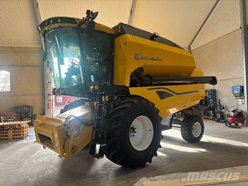 New Holland TC 5.90 RS Leikkuupuimurit
