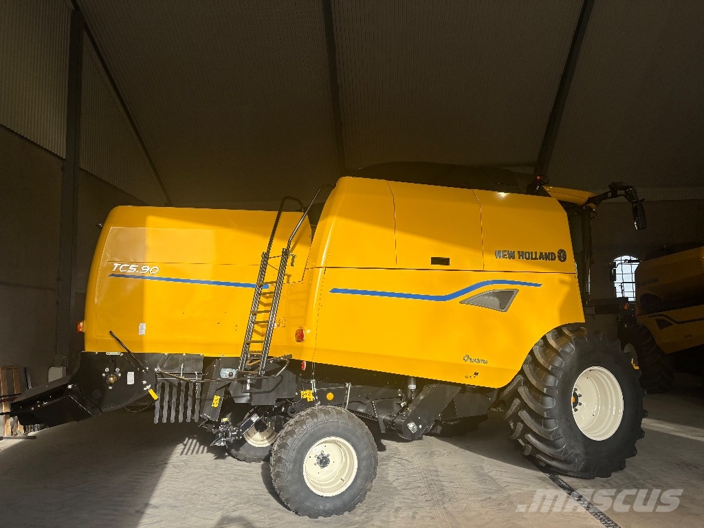New Holland TC 5.90 RS Leikkuupuimurit