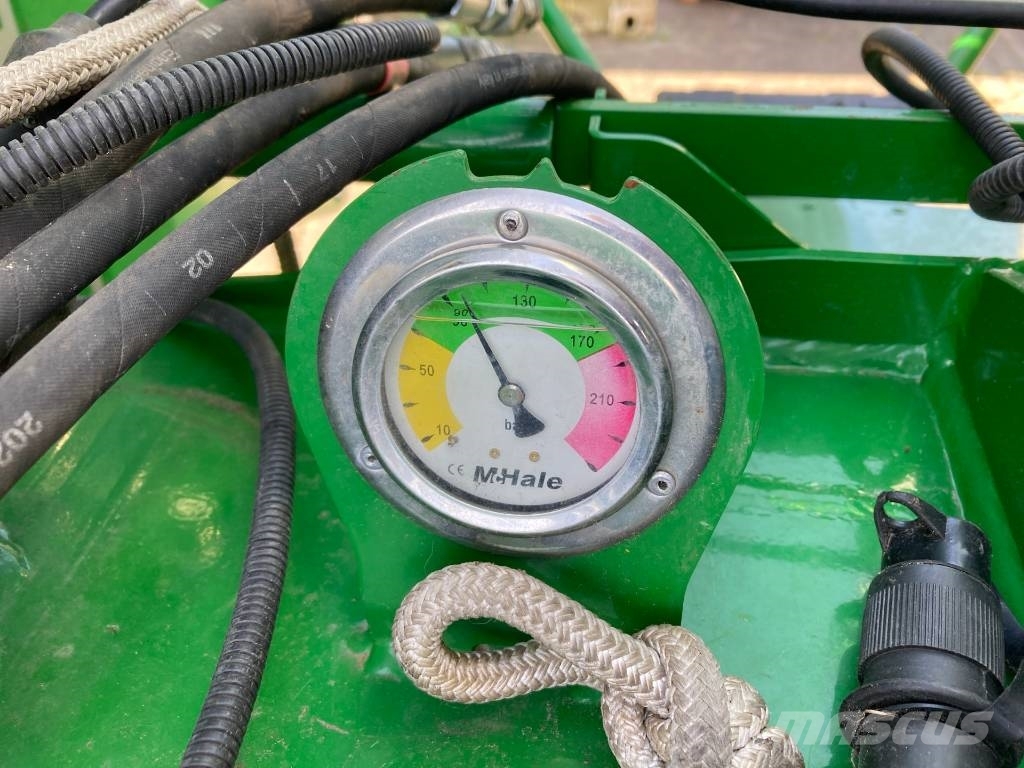 McHale Proglide B9600 / F3100 Falciacondizionatrici