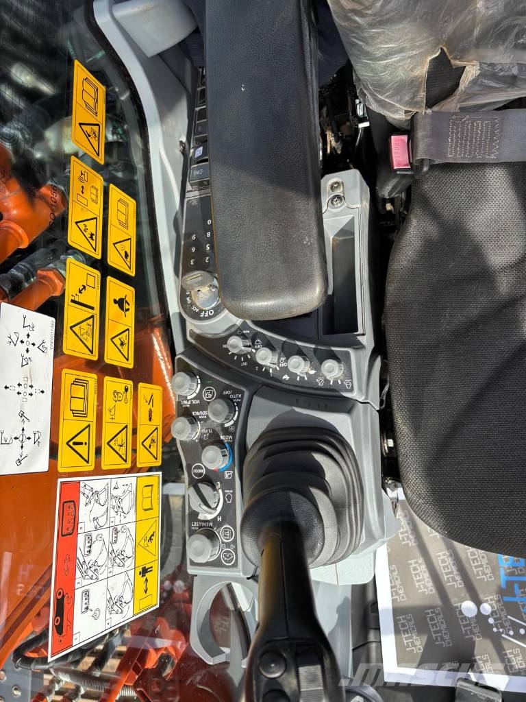Hitachi ZX 130-7 Bageri gusjeničari