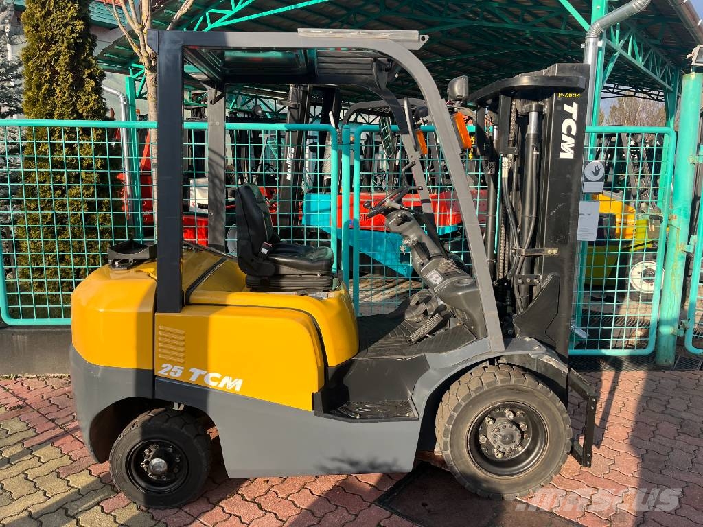 TCM FG25T3 V-4039 OB Gāzes autoiekrāvēji (LPG)
