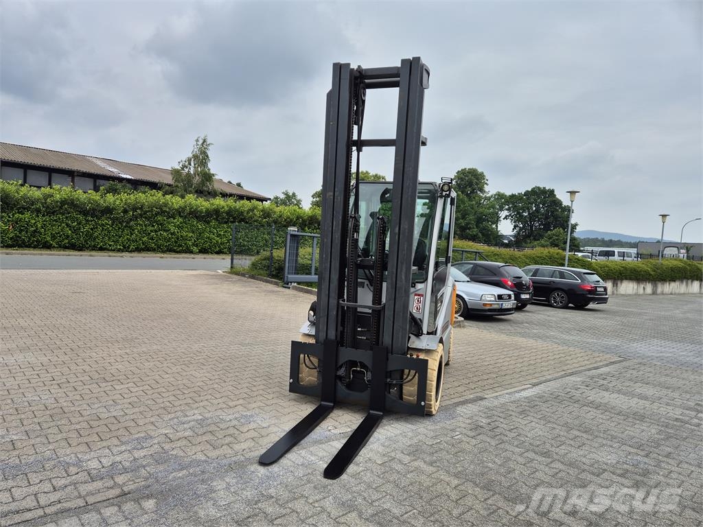 Still RX60-50/600 Electric forklifts
