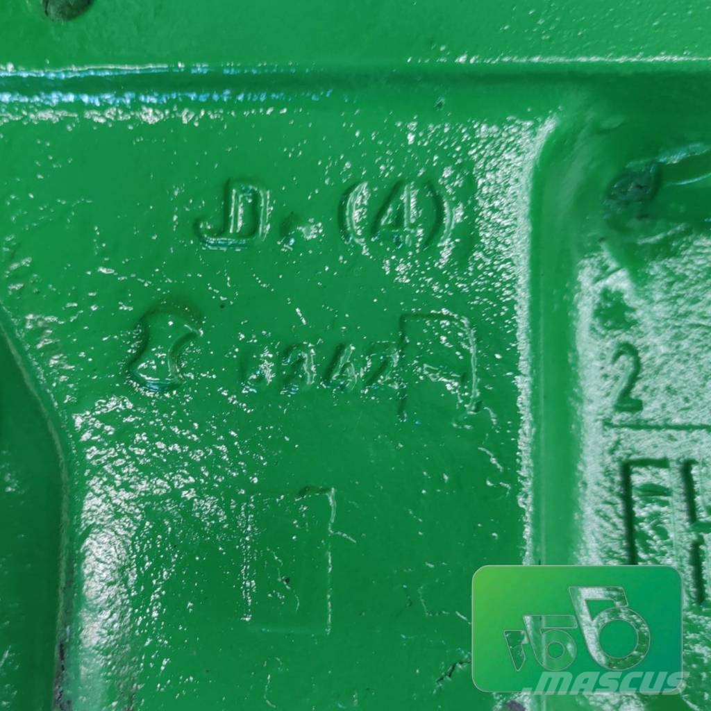John Deere 2130 Rear linkage L31272 L32061 AL31424 底盘和悬架