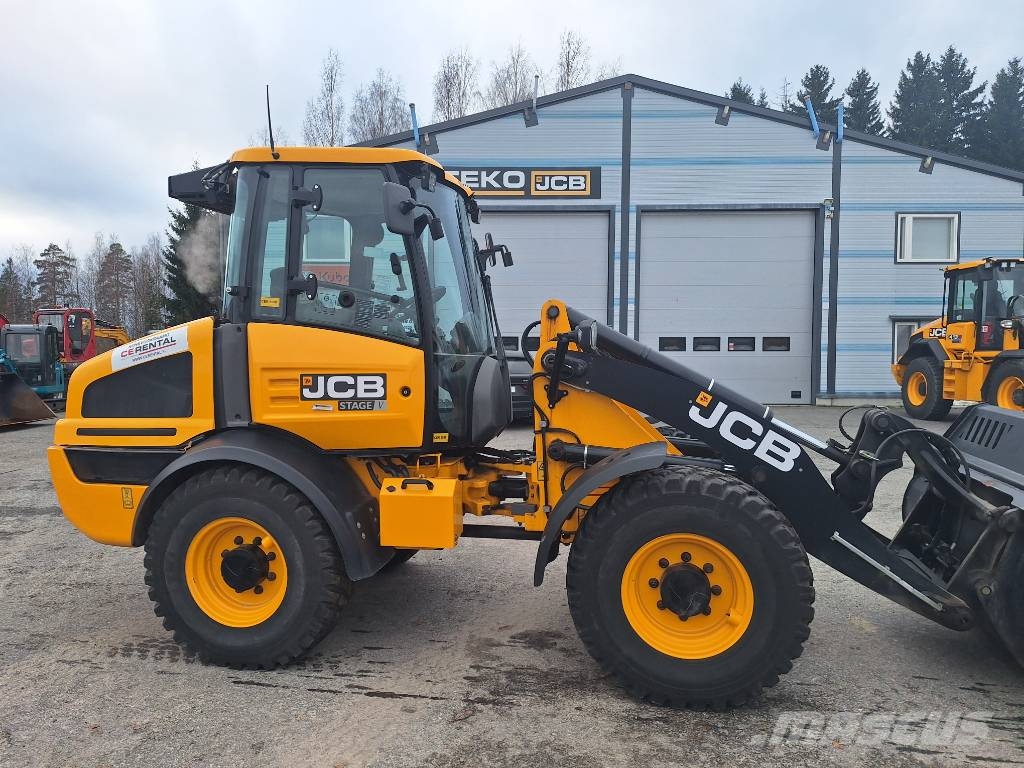 JCB 409 SV Kolesni nakladalci