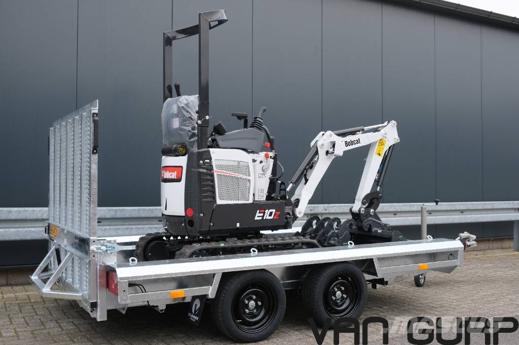 Bobcat E 10z | Inclusief machinetransporter Mini ekskavatori < 7 t