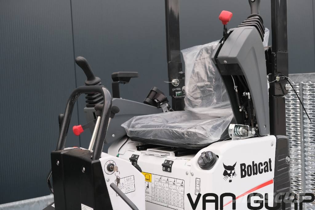 Bobcat E 10z | Inclusief machinetransporter Mini ekskavatori < 7 t