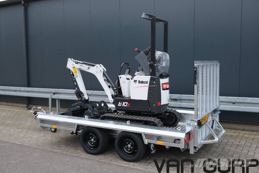 Bobcat E 10z | Inclusief machinetransporter Mini ekskavatori < 7 t