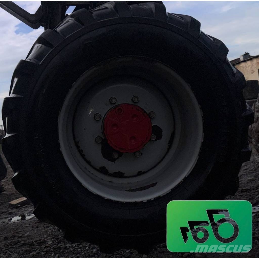 Schäffer 8082 R 22.5 Wheel, BKT 550/45-22.5 Tire الإطارات والعجلات والحافات