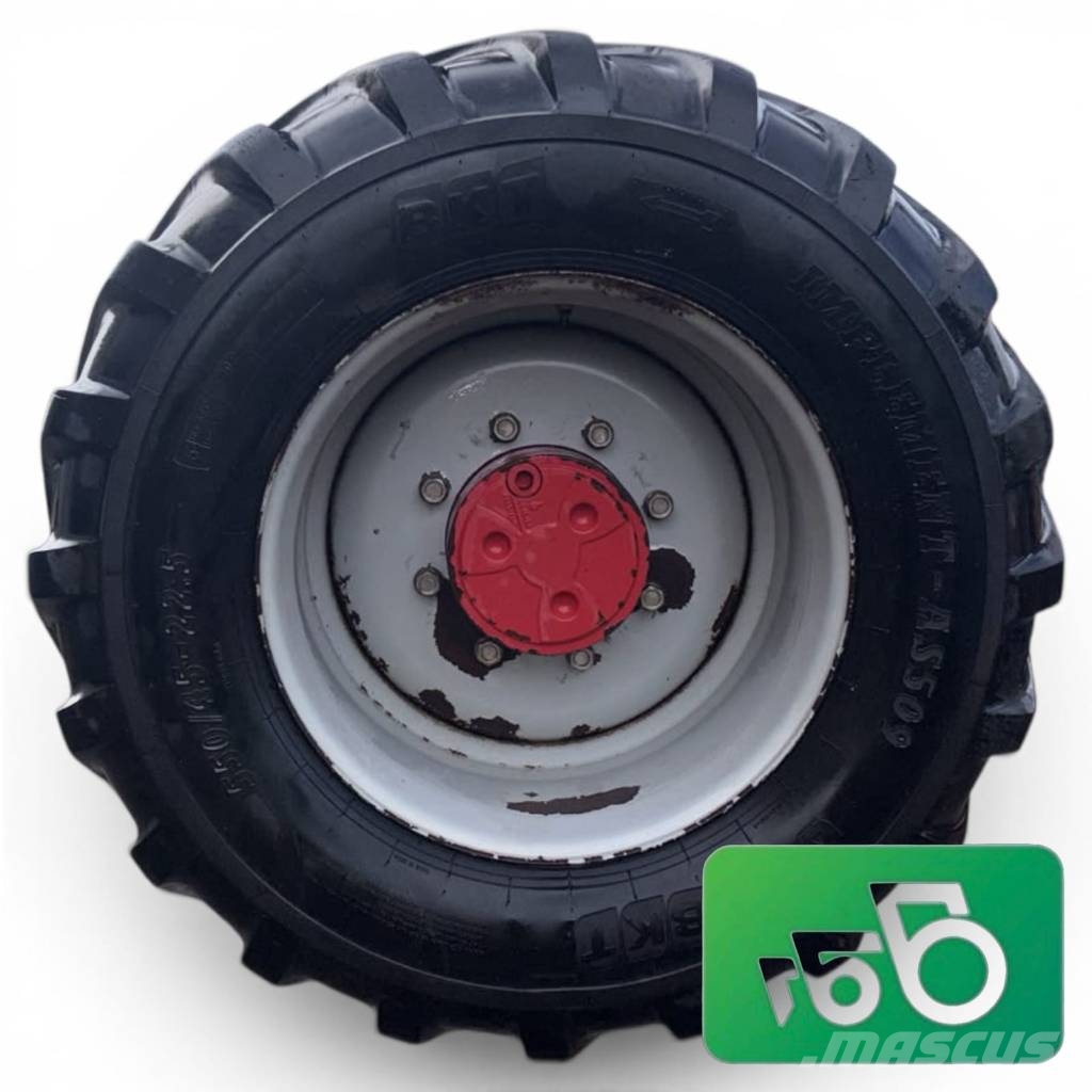 Schäffer 8082 R 22.5 Wheel, BKT 550/45-22.5 Tire الإطارات والعجلات والحافات