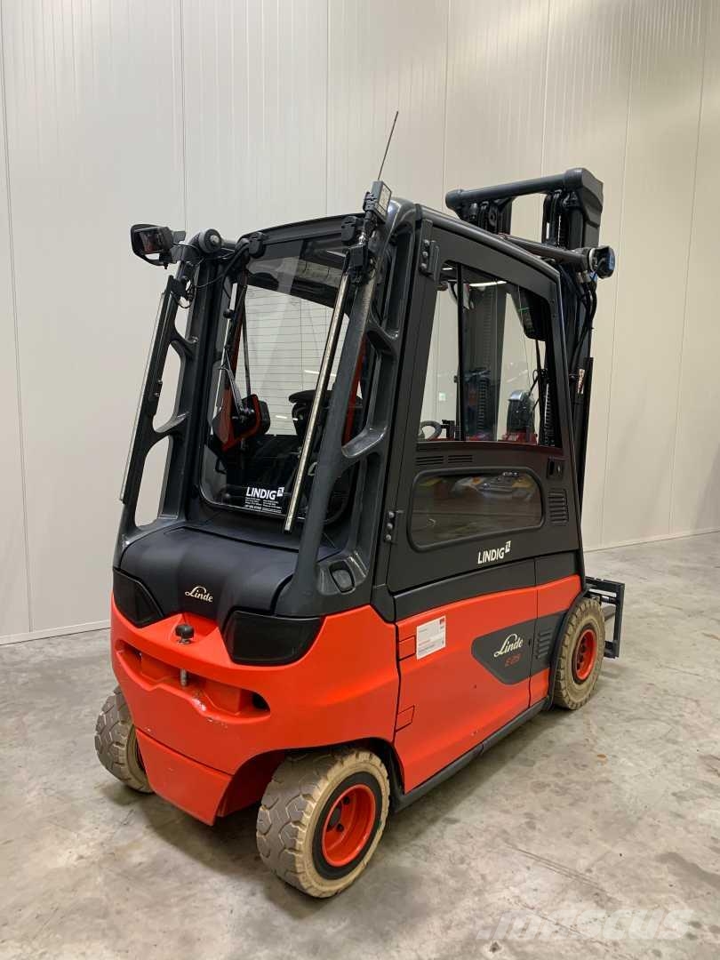 Linde E25L شاحنات ذات رافعات شوكية تعمل بالكهرباء