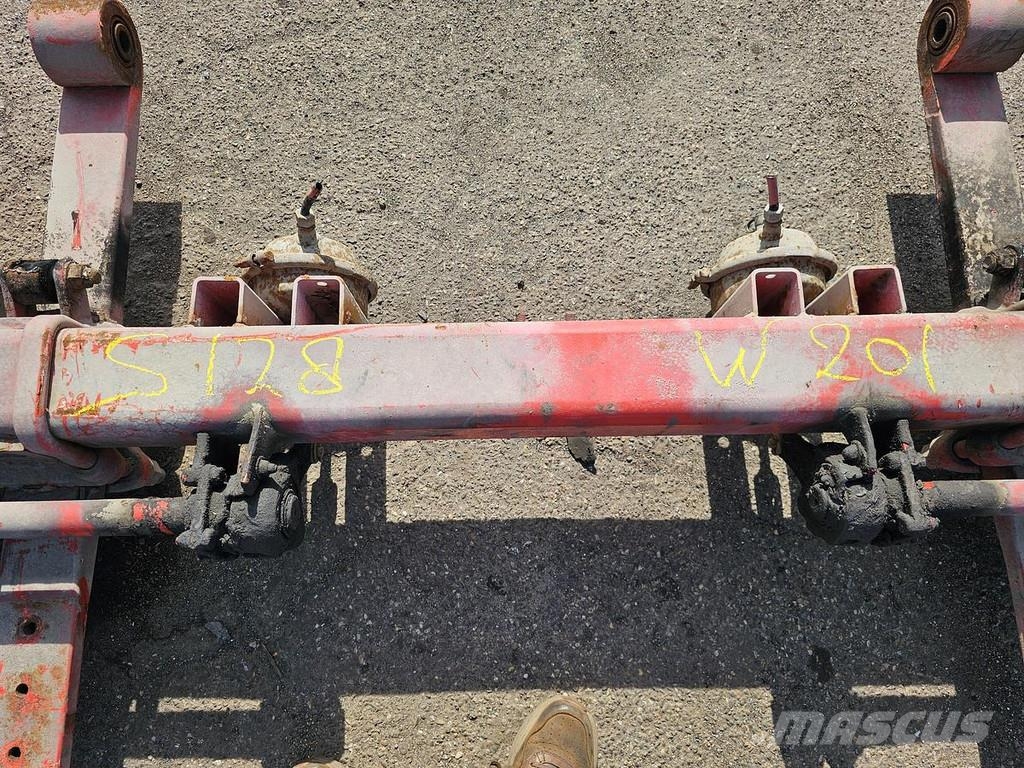 Fruehauf SMB TRAILER AXLE SINGLE TIRES. Essieux