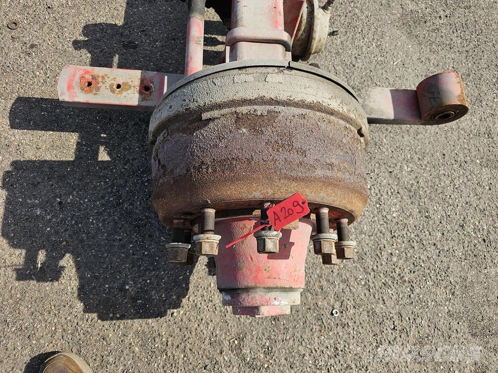 Fruehauf SMB TRAILER AXLE SINGLE TIRES. Essieux