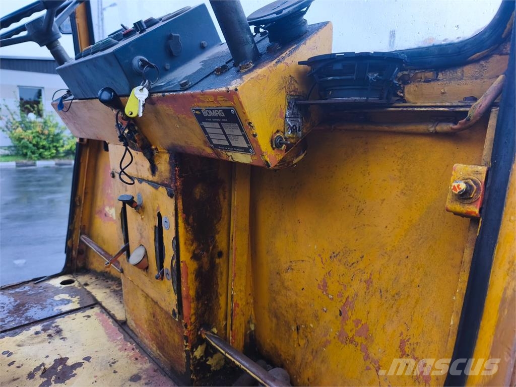 Bomag BW 144 AD Sonstige Baumaschinen
