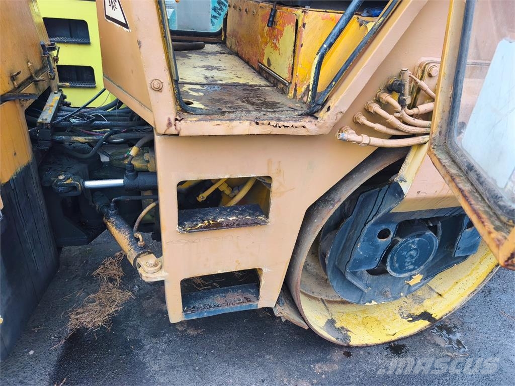 Bomag BW 144 AD Sonstige Baumaschinen