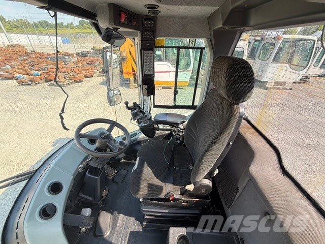 Liebherr L 550 XPower USED CAB كابينة والداخلية