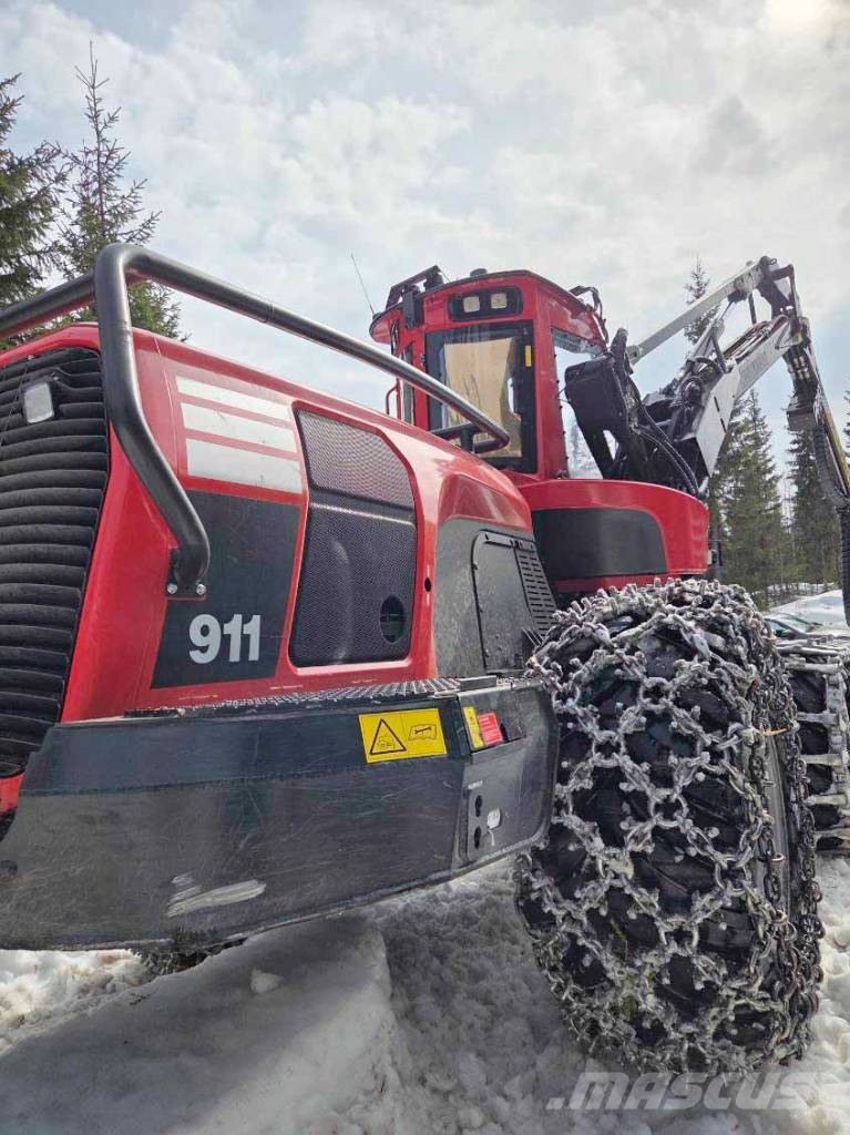Komatsu 911.7 Harvesters