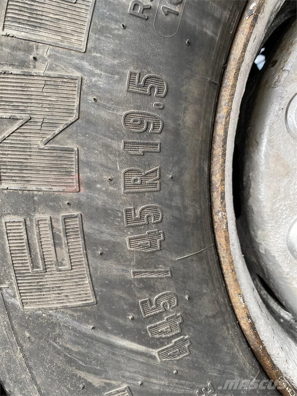 Kögel SN24 LOWDECK trojstranka VIN 133 Semirremolques de caja de lona