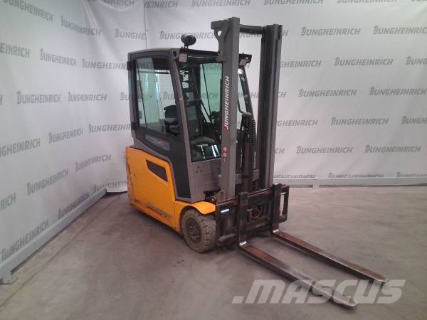 Jungheinrich EFG 216 Elektrikli forkliftler