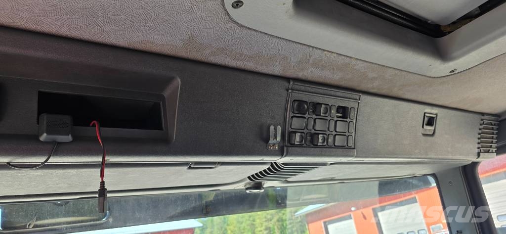 Scania R 124-420 Kamioni za podizanje kablova