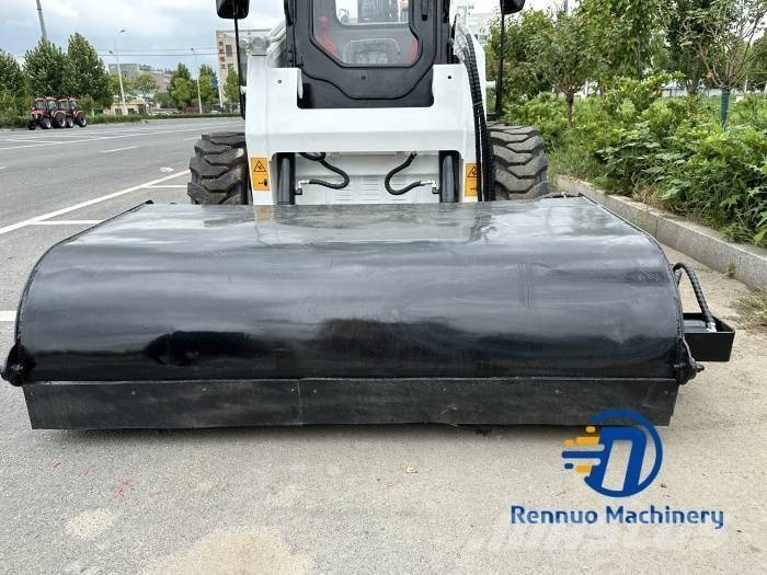 Bobcat S 16 滑移装载机