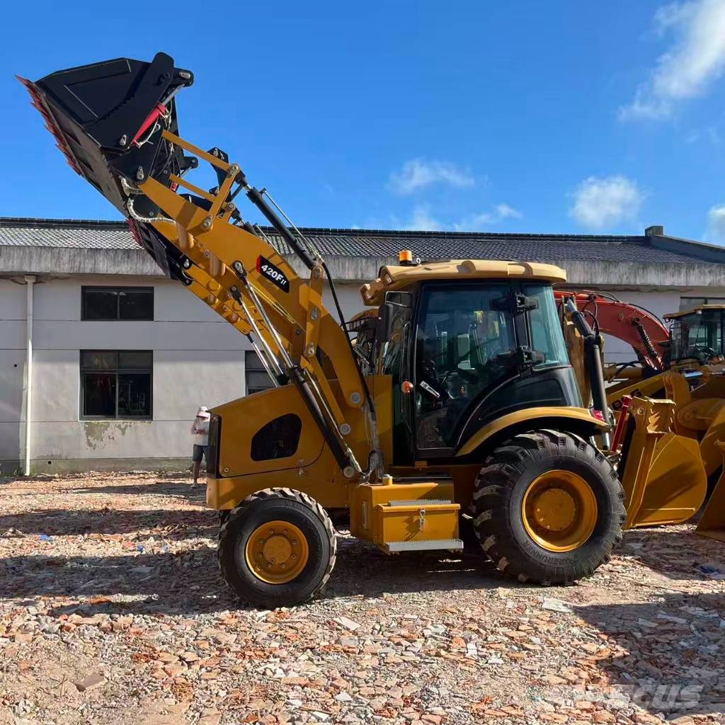 CAT 420F2 Baggerlader