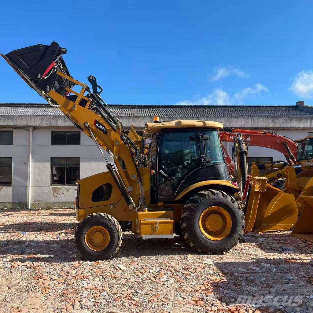 CAT 420F2 Baggerlader