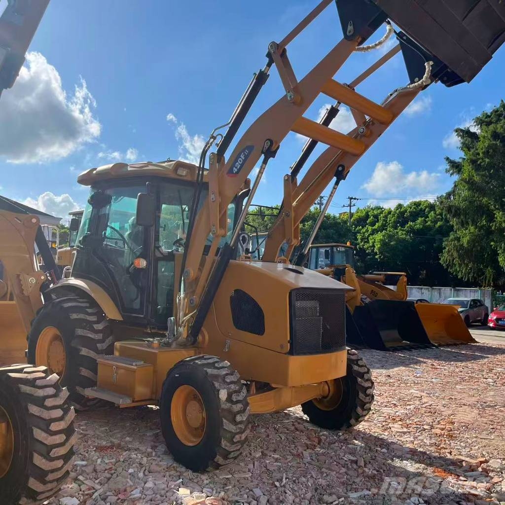CAT 420F2 Baggerlader
