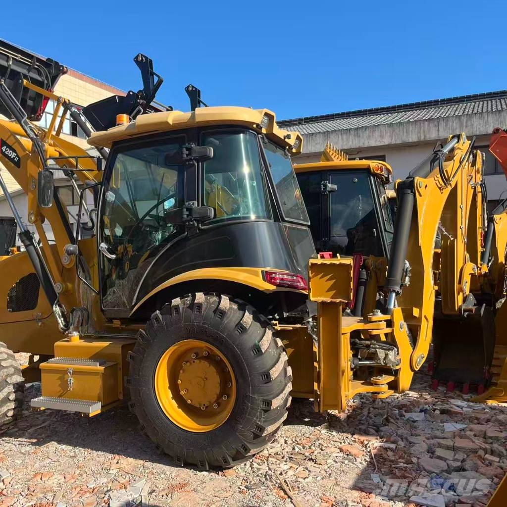 CAT 420F2 Baggerlader