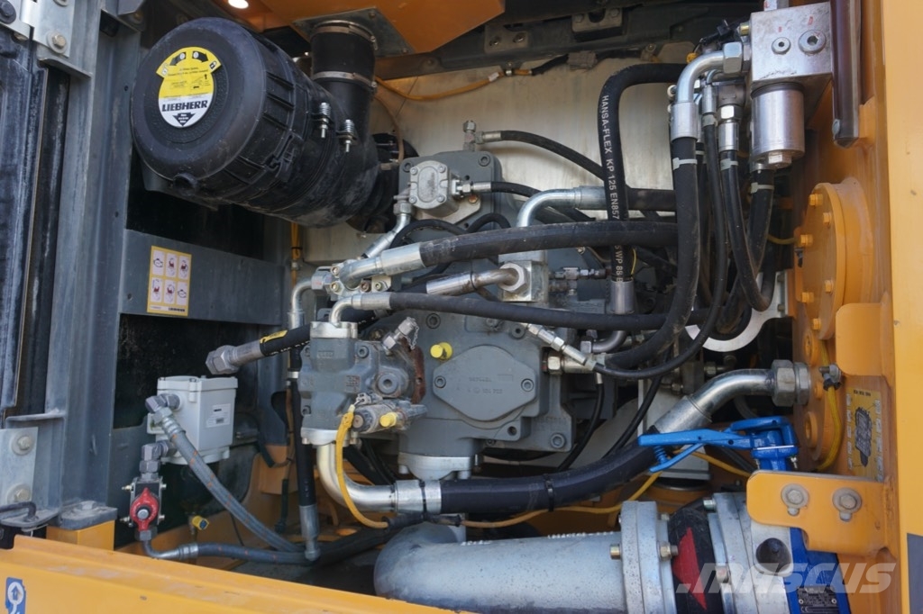 Liebherr R 936 N LC 履带挖掘机