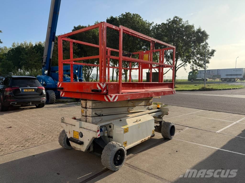 Holland Lift Y 83 EL 16 10 meter schaar hoogwerker Підйомники-ножиці